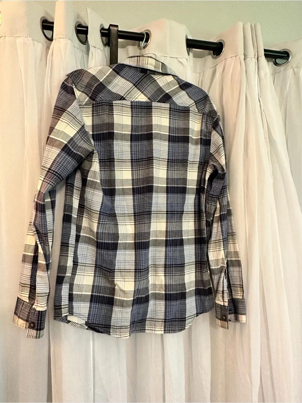 Wrangler  Navy and White Plaid Button-Up Shirt 100% Cotton